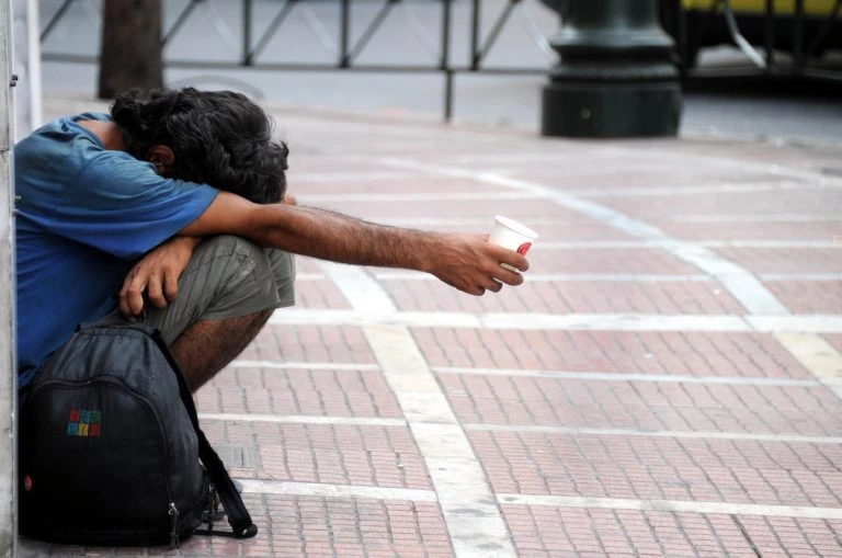 Μετά την Ιθάκη επιστροφή στη ζοφερή πραγματικότητα – Η Ελλάδα στις 5 φτωχότερες χώρες της Ε.Ε.